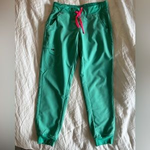 Set Figs Surgical Green Zamora Jogger Scrub Pants